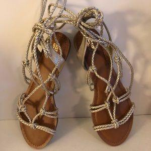 MOSSIMO GLADIATOR SANDALS (BRAND NEW) (6-04152020)